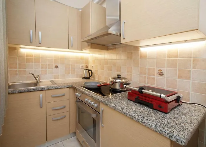 Apollon In * Argostoli (Kefalonia)